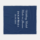 のマッチ結婚は天国結婚式の引き出物青で行われた フリースブランケット (正面(横))