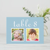 のモダン結婚フォトライトブルーの表の番号 招待状 (スタンド正面)