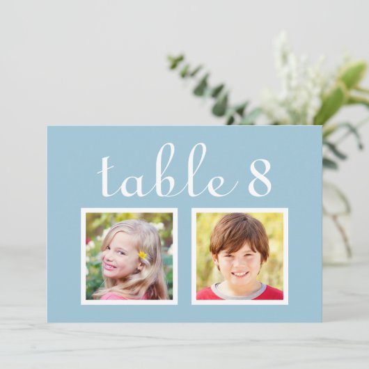 のモダン結婚フォトライトブルーの表の番号 招待状 (スタンド正面)