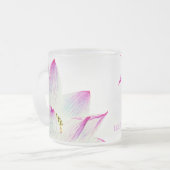 *~*のライトによって満たされるはす霊気のヨガのマッサージのナマステ フロストグラスマグカップ (正面左)