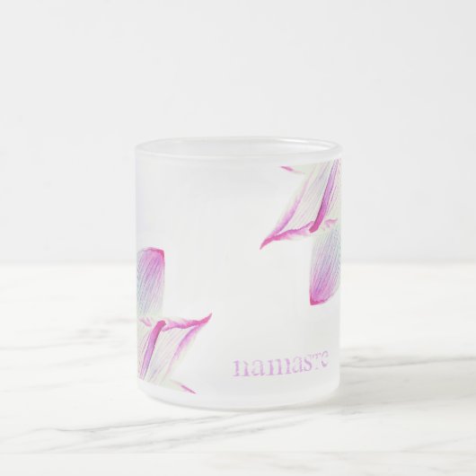 *~*のライトによって満たされるはす霊気のヨガのマッサージのナマステ フロストグラスマグカップ (中央)