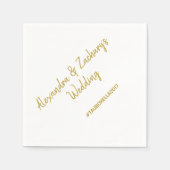 のリハ結婚ーサルディナーナプキンとハッシュタグ金ゴールド スタンダードカクテルナプキン (正面)