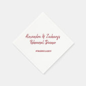 のリハ結婚ーサルディナーナプキンズハッシュタグ深いレッド スタンダードカクテルナプキン (角)