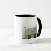 のワインを運ぶ船のモデル マグカップ (正面右)