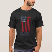 ～の下にある愛国的なキリスト教米国国旗1の国 Tシャツ (正面)