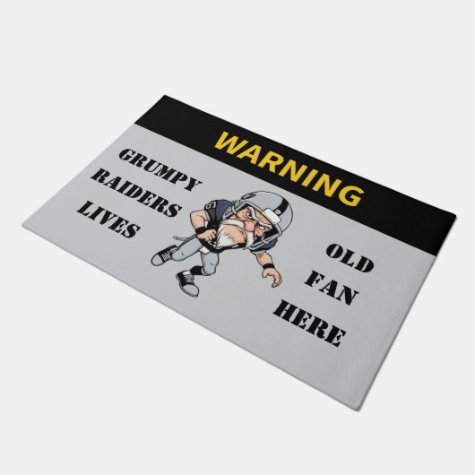 の不機嫌警告そうな老レイダーズのファンはここに住んでいる ドアマット (アングル)