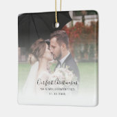 の写真結婚カップルの最初のクリスマスとミセス セラミックオーナメント (左)