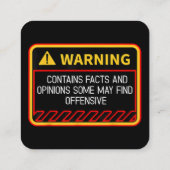 の含警告有する事実は不快なユーモアを見つけるかもしれない スクエア名刺 (裏面)