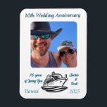 の周年記念写真結婚クルーズのパーソナライズ マグネット<br><div class="desc">の周年記念写真結婚クルーズPERSONALIZE Magnet.特別なアニバーサリークルーズの準備をしている人のために作られたDOOR MARKER PHOTO CRUISE MAGNET，しかし、あなたのアニバーサリークルーズのフォトキープサクエレガントスシンプル。テンプレートとして作られる、あなた自身の作ることを許可する！提供された限定宇宙で、文言を変更して、より個人的なものにする。PHOTOをアップロードして自分の文字を追加。パーソナライズするにクリックは、「このテンプレートをパーソナライズ」/「文字の追加」ボタンが表示され、バーバーと置き換えが表示されクリック、テキストを入力します(不要なテンプレート文字を削除するにはBackspace鍵を使用する必要がある場合があります)。写真をアップロードし、作業を確認し、順序をを変更する！ハッピーアニバーサリー！あなたの楽しむショッピングアドベンチャーズ1アーティストタニア・アーセノー・ナニエスフィナート</div>
