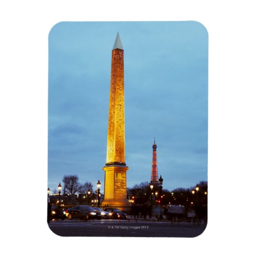 の夕暮れのスカイラインで'Place de la Concorde'と マグネット (縦)