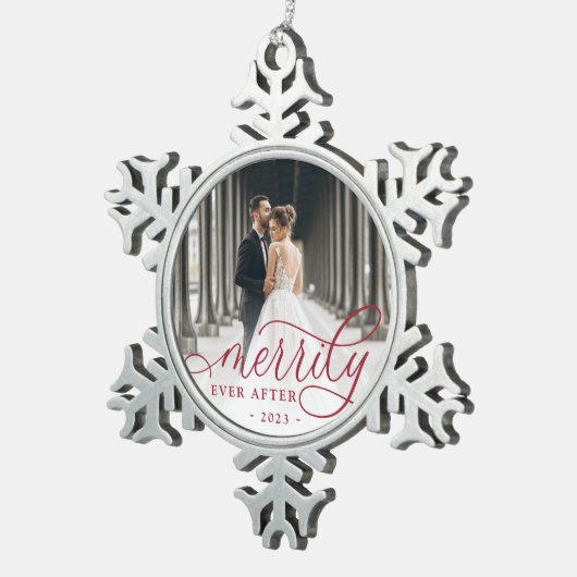 ～の後を楽しげに |の結婚写真 スノーフレークピューターオーナメント (右)