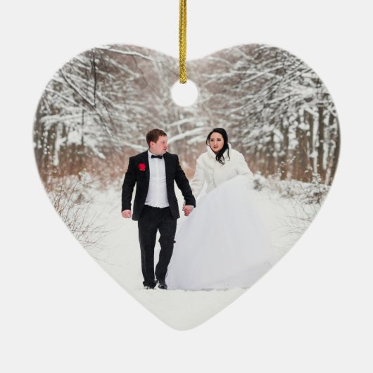 ～の後を楽しげに |クリスマス結婚したの最初の写真 セラミックオーナメント (裏面)