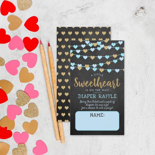 の愛ぶら下がったハートリトルスウィートベイビーシャワー エンクロージャーカード