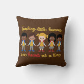 の教え小さな人間は一度に一つのハート クッション (裏面)