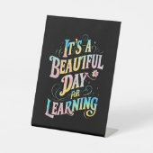 の新学期にとって美学しい日だ 台座サイン (正面)