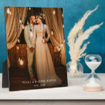 の新結婚婚カップル写真記念 フォトプラーク<br><div class="desc">新婦モダンモノグラムのの写真のプラークの贈り物で、日付と名前が設定されている。シンプルミニマ結婚リストの記念品。</div>