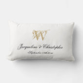 の新結婚婚ギフト白金ゴールドモノグラム記念Keepsake ランバークッション (正面)