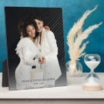 の新結婚婚ゲイカップル写真アクリル フォトプラーク<br><div class="desc">日モダン付モノグラムのと名前のゲイカップルのための写真プラーク。シンプルミニマ結婚リストの記念品。</div>