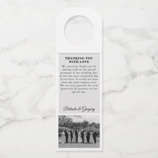 の新聞結婚おもしろい白黒写真ありがとう ボトルネックタグ (裏面)