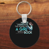 の本の女読性を決して過小評価しない キーホルダー (正面)