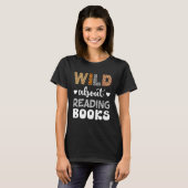 の本や読本読虫の本に夢中だ Tシャツ (正面フル)