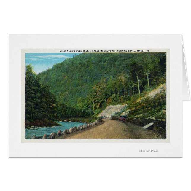 ～の東斜面の冷たい川に沿って見る (正面横)