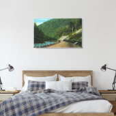 ~の東斜面の冷たい川に沿って見る キャンバスプリント (インサイチュ (寝室))