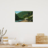 ~の東斜面の冷たい川に沿って見る ポスター (キッチン)