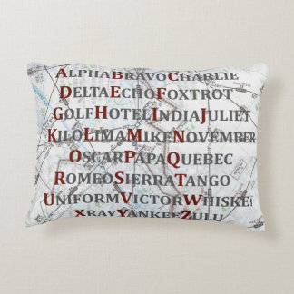 の枕赤いおよび灰色航空アルファベット アクセントクッション