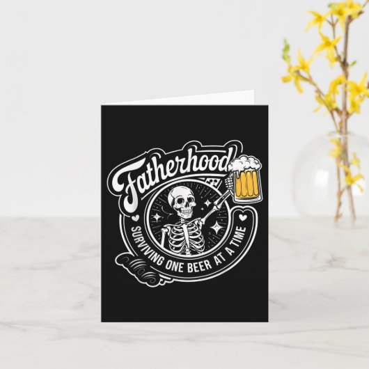 の生き延び父親で一度に1本のビールをおもしろい飲む カード (黄色い花)