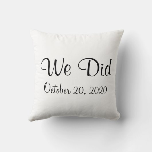 の白結婚い「私たちは枕した」モノグラムの クッション (裏面)