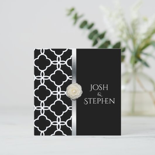 の白黒結婚クローバーホワイトローズ 招待状 (スタンド正面)