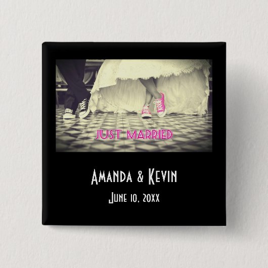 の結婚カップルのレトロスタイル50のダイナー 缶バッジ (正面)