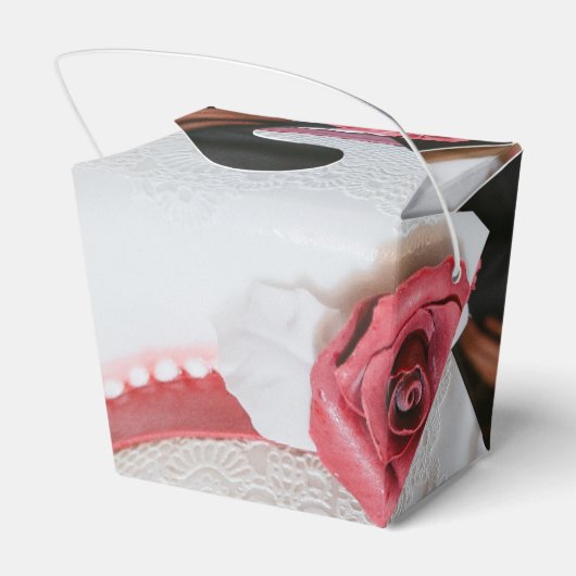 の結婚ケーキのギフトボックス フェイバーボックス (裏面サイド)