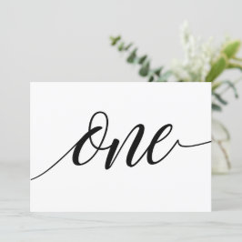 の結婚テーブル番号 – Luxeタイポグラフィ – 黒1 招待状