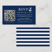 の結婚ネイビ航海のーブルーいかりRSVP QR ストライプの エンクロージャーカード (正面/裏面)