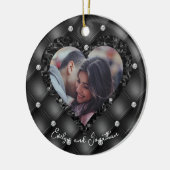 の結婚ハートフレームカスタムフォトブラックダイヤモンド セラミックオーナメント (左)