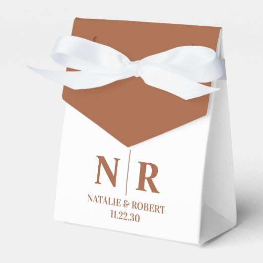 の結婚モノグラム新郎新婦イニシャルエレガント フェイバーボックス (正面サイド)