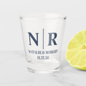 の結婚モノグラム新郎新婦イニシャル ショットグラス (正面)