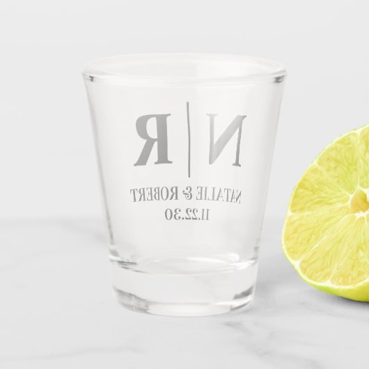 の結婚モノグラム新郎新婦イニシャル ショットグラス (裏面)