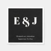 の結婚モノグラム白黒の新郎新婦の名前 スタンダードカクテルナプキン (正面)