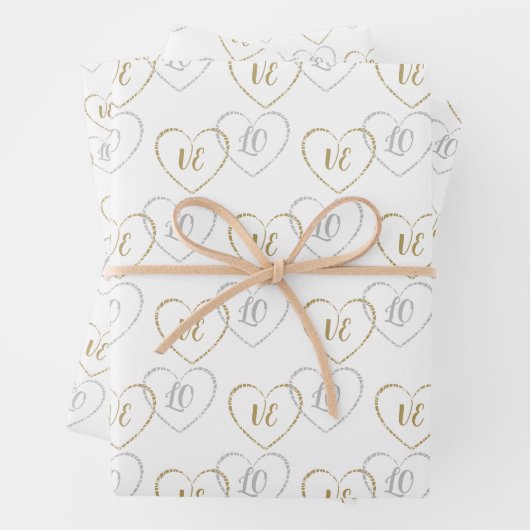 の結婚モノグラム、銀および金ゴールドハートチャーム ラッピングペーパーシート (インサイチュ)