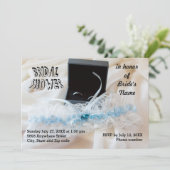 の結婚リングや輪とガーターベルトブライダルシャワー招待状 招待状 (スタンド正面)