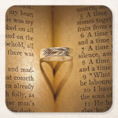 の結婚リングや輪ハートの影が聖書に スクエアペーパーコースター (正面)