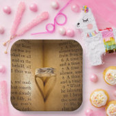 の結婚リングや輪ハートの影が聖書に ペーパープレート (パーティー)