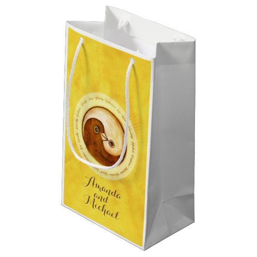 の結婚光沢抱き枕は小さい。金ゴールド陰陽鳩 スモールペーパーバッグ (裏面アングル)