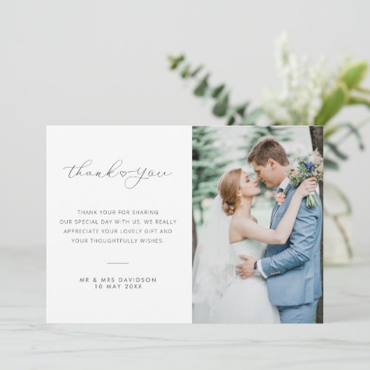 の結婚写真の繊細なレタリングサンキューカード サンキューカード (スタンド正面)