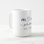 の結婚婚約ハートミセス・ネームパーソナライズされた コーヒーマグカップ (正面左)