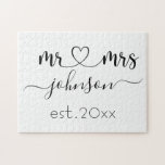 の結婚婚約ハートミセス・ネームパーソナライズされた ジグソーパズル<br><div class="desc">ミセスとミセスの名パーソナライズされた前や姓はキュートなハートパズルと名カスタマイズ前と確立した日を有しパーソナライズされたて、記念の年、クリスマス、または婚約の贈り物のための特別な贈り物。</div>