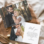 の結婚感謝手書き写エレガント真 サンキューカード<br><div class="desc">前面結婚と背面に写真がある手書きのサンキューカード。サンキューカードにはモダン、ミニマルなモダン結婚式日のお祝いの後に使用するエレガント、シンプルと使用する手で文字のキュラシンプルシックスクリプトのタイポグラフィが含まれている。</div>